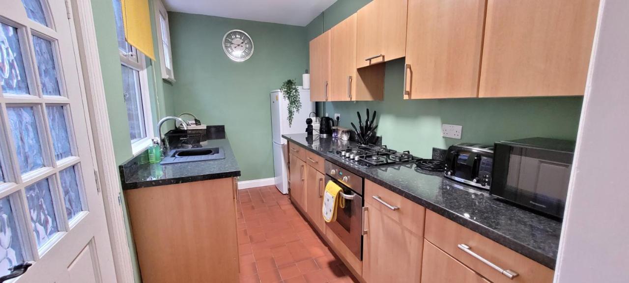 Hartoft St - 2 Bed Near River York Exterior photo